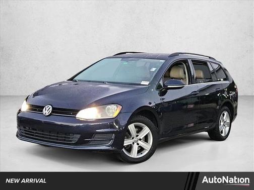 2015 Volkswagen Golf SportWagen TDI S 4-Door