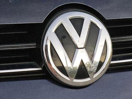2015 Volkswagen Golf SportWagen TDI S 4-Door