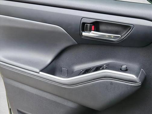 Cypress 2023 Toyota Highlander XLE