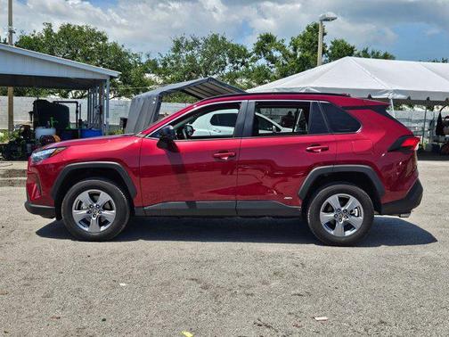 2023 Toyota RAV4 Hybrid LE