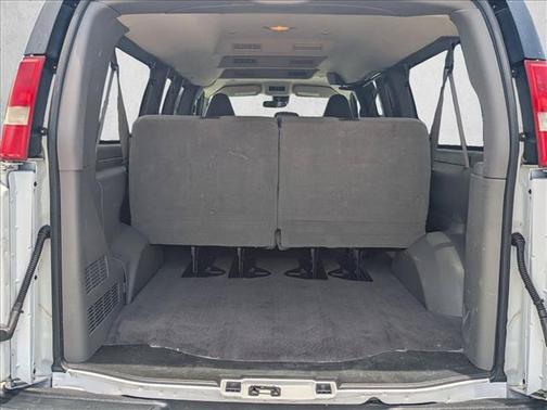 Summit White 2019 Chevrolet Express 3500 LT