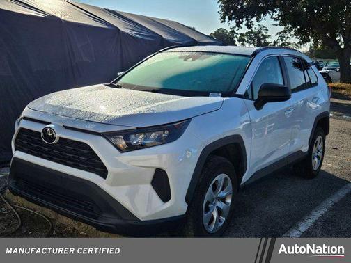 2020 Toyota RAV4 LE