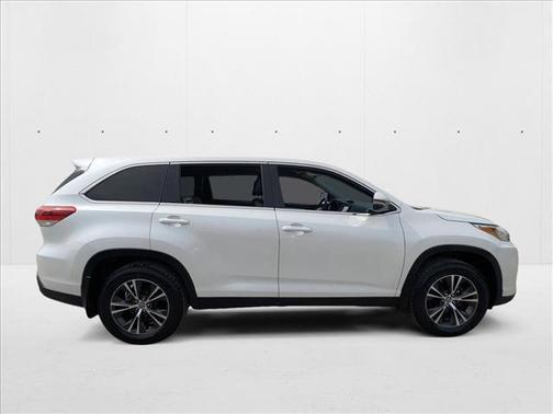 2019 Toyota Highlander LE Plus
