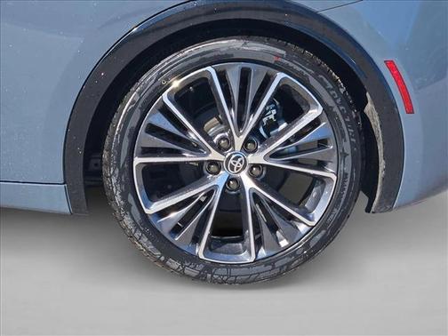 2025 Toyota Prius XLE