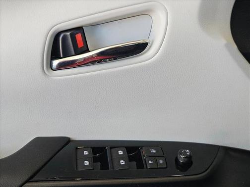 2016 Toyota Prius Two