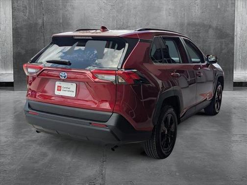 2021 Toyota RAV4 Hybrid XLE
