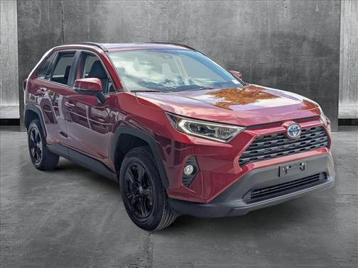 2021 Toyota RAV4 Hybrid XLE
