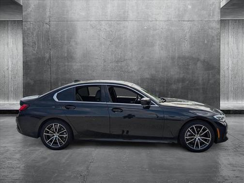 2022 BMW 330 330i