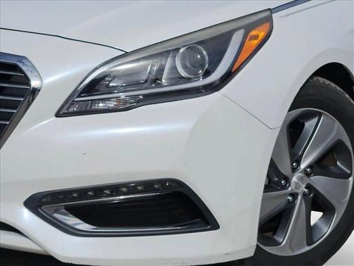 2016 Hyundai SONATA Hybrid Limited