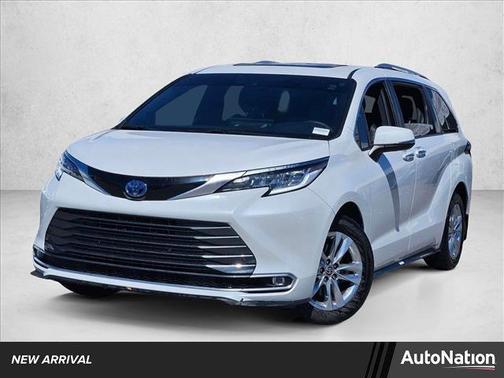 2025 Toyota Sienna Limited