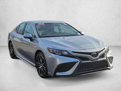 Celestial Silver Metallic 2024 Toyota Camry SE