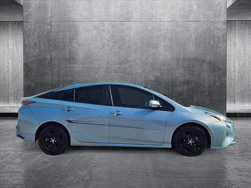 2017 Toyota Prius Three Touring