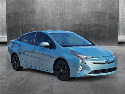 2017 Toyota Prius Three Touring