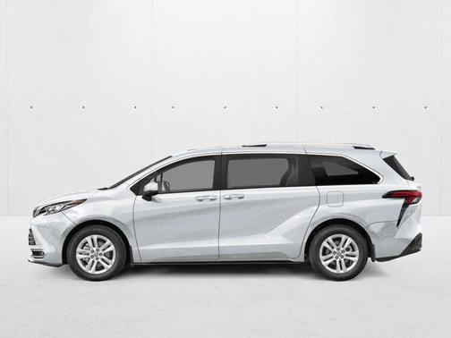 Wind Chill Pearl 2026 Toyota Sienna Limited
