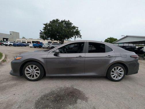 2021 Toyota Camry LE