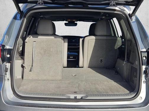 Celestial Silver Metallic 2018 Toyota Highlander XLE