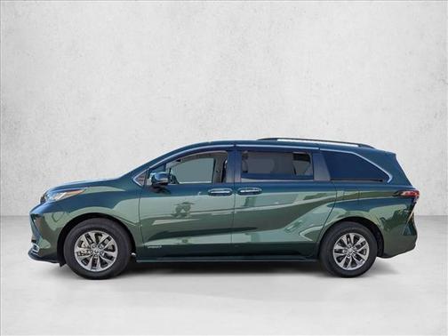 Cypress 2021 Toyota Sienna XLE 8 Passenger