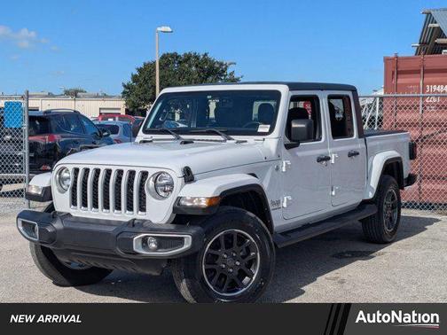 2022 Jeep Gladiator Overland