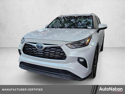 2023 Toyota Highlander Hybrid XLE