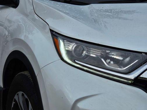 Platinum White Pearl 2019 Honda CR-V LX