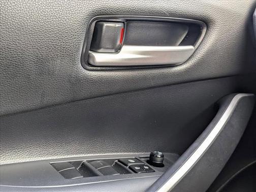 Blizzard Pearl 2021 Toyota Corolla SE