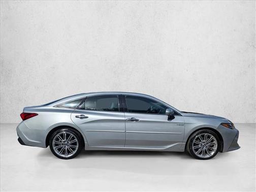 2021 Toyota Avalon Hybrid Limited