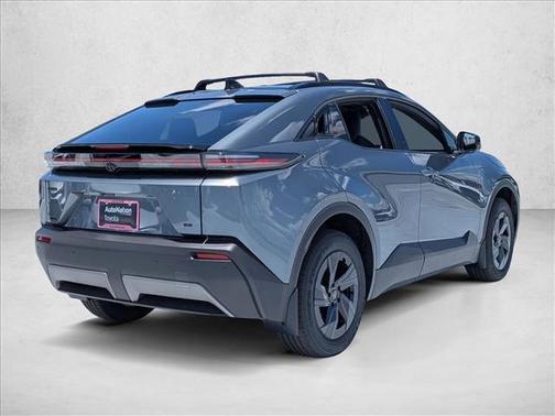 Overcast 2026 Toyota C-HR SE