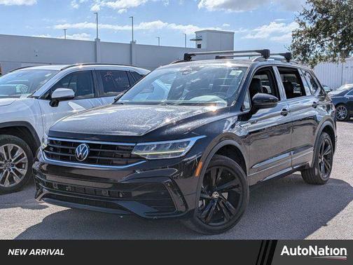 2023 Volkswagen Tiguan 2.0T SE R-Line Black