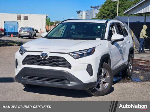 2025 Toyota RAV4 Hybrid XLE