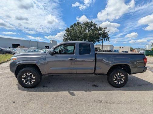 2022 Toyota Tacoma SR