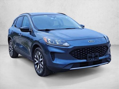 Blue Metallic 2020 Ford Escape SE