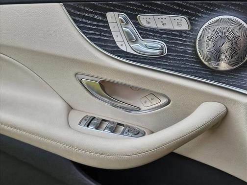 Obsidian Black Metallic 2021 Mercedes-Benz E-Class 4MATIC