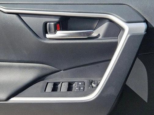 2024 Toyota RAV4 Prime SE