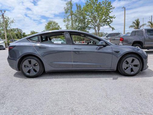 Gray 2022 Tesla Model 3 Long Range