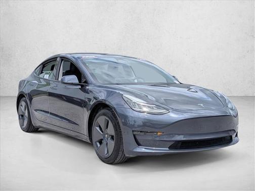 Gray 2022 Tesla Model 3 Long Range