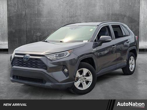 2020 Toyota RAV4 Hybrid XLE