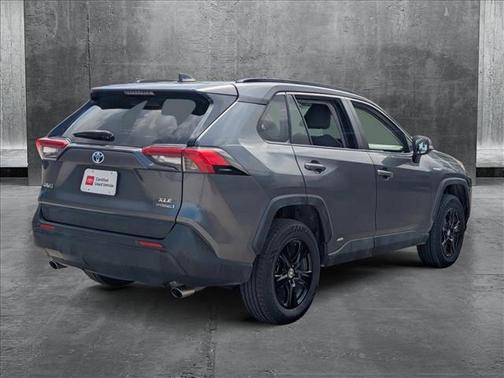 2020 Toyota RAV4 Hybrid XLE