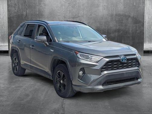 2020 Toyota RAV4 Hybrid XLE