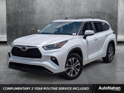 2024 Toyota Highlander XLE