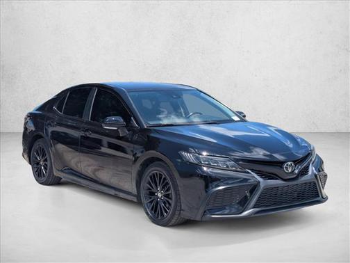 Midnight Black Metallic 2021 Toyota Camry SE