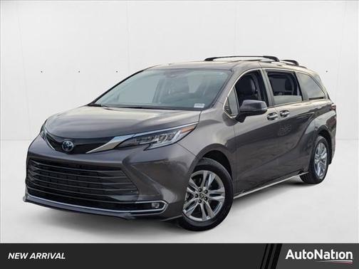 2024 Toyota Sienna Limited 7-Passenger