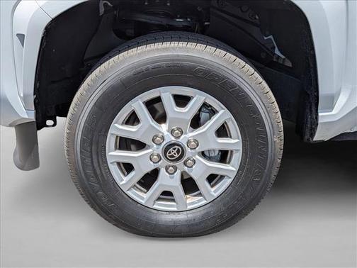 Ice Cap 2025 Toyota Tacoma SR5