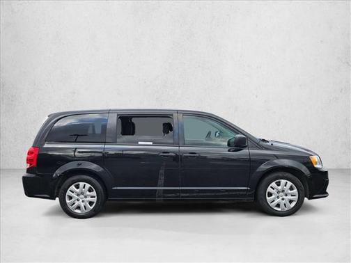 Black Onyx Crystal Pearlcoat 2019 Dodge Grand Caravan SE