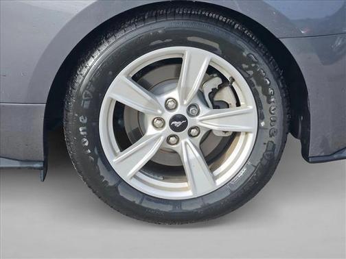 2021 Ford Mustang EcoBoost