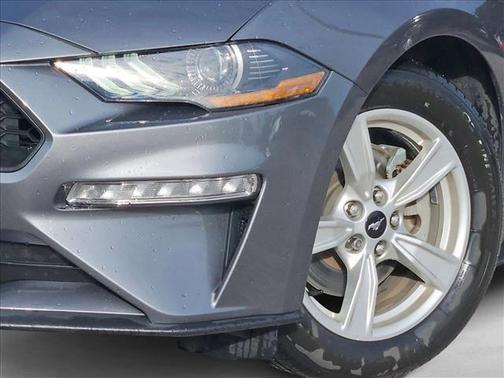 2021 Ford Mustang EcoBoost