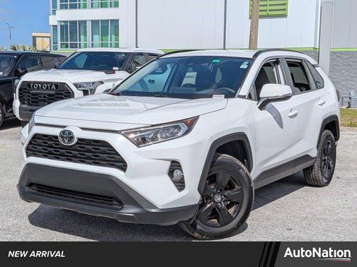 2021 Toyota RAV4 XLE