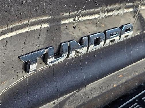 2014 Toyota Tundra SR5