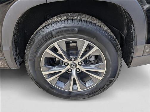 2018 Toyota Highlander LE Plus