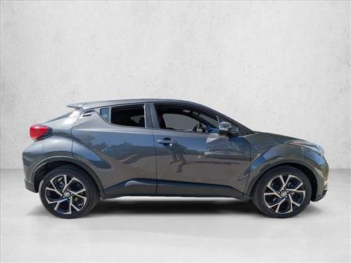 2021 Toyota C-HR XLE