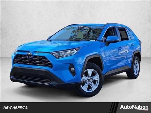 2020 Toyota RAV4 XLE